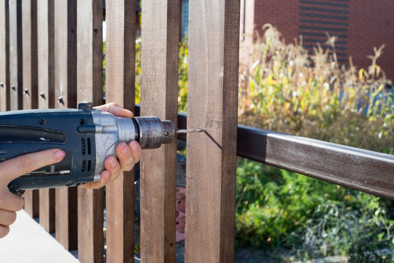Plank Fence Installation in Pearland, TX